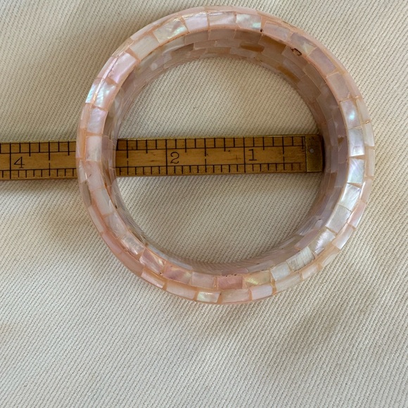 Softest Pink Mosaic Shell Bracelet - Picture 6 of 8